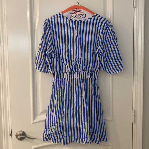Women's Short Sleeve Striped Wrap Ruffle Hem Pleated Mini Dress - M - Picture 5 of 8